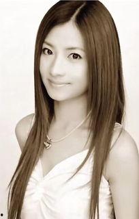 国产上海美女剃毛视频,揭秘都市女性私密生活